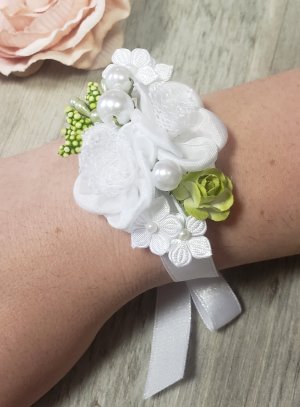 bracelet demoiselle d'honneur pour mariage blanc avec perles