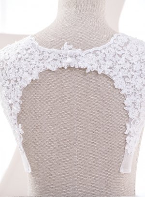 Bretelles pour robe de mariée blanche perlé avec dos fermé.