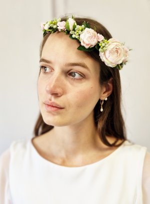 Couronne de fleurs pivoines : élégance naturelle et qualité