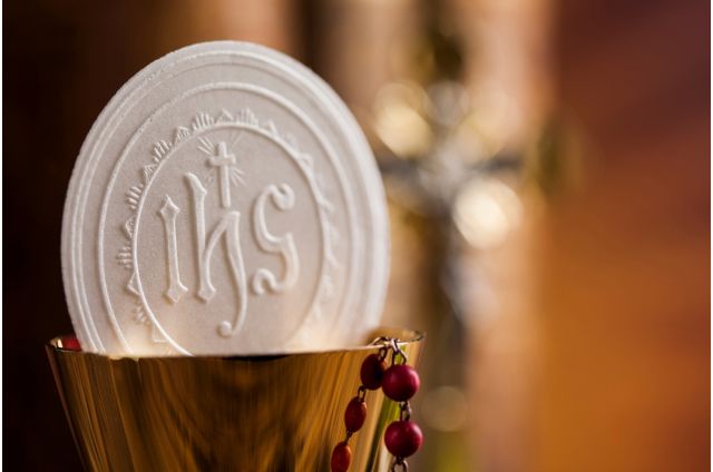 Organiser une Communion à moindre coût