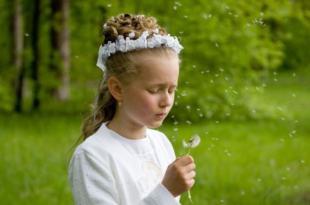 5 idées de coiffures de communion